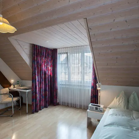 Seminarhotel Linde Otel