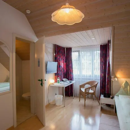 Seminarhotel Linde Otel