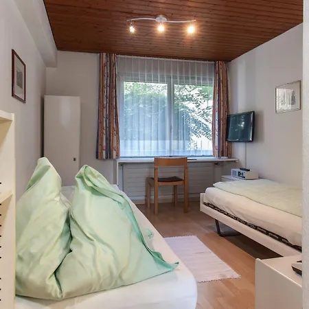 מלון Seminarhotel Linde 3*