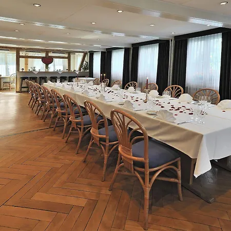 מלון Seminarhotel Linde Stettlen